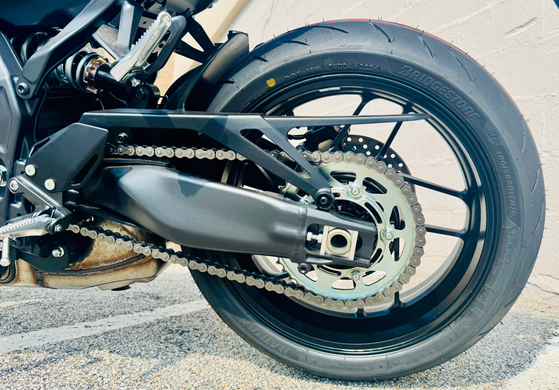 2025 Yamaha MT-09 in Northampton, Massachusetts - Photo 15
