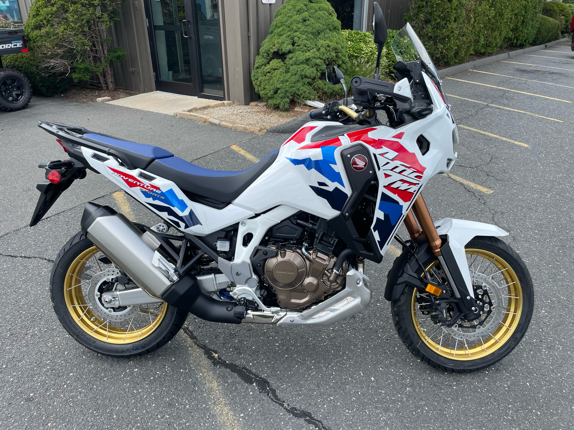 2025 Honda Africa Twin Adventure Sports ES in Northampton, Massachusetts - Photo 2
