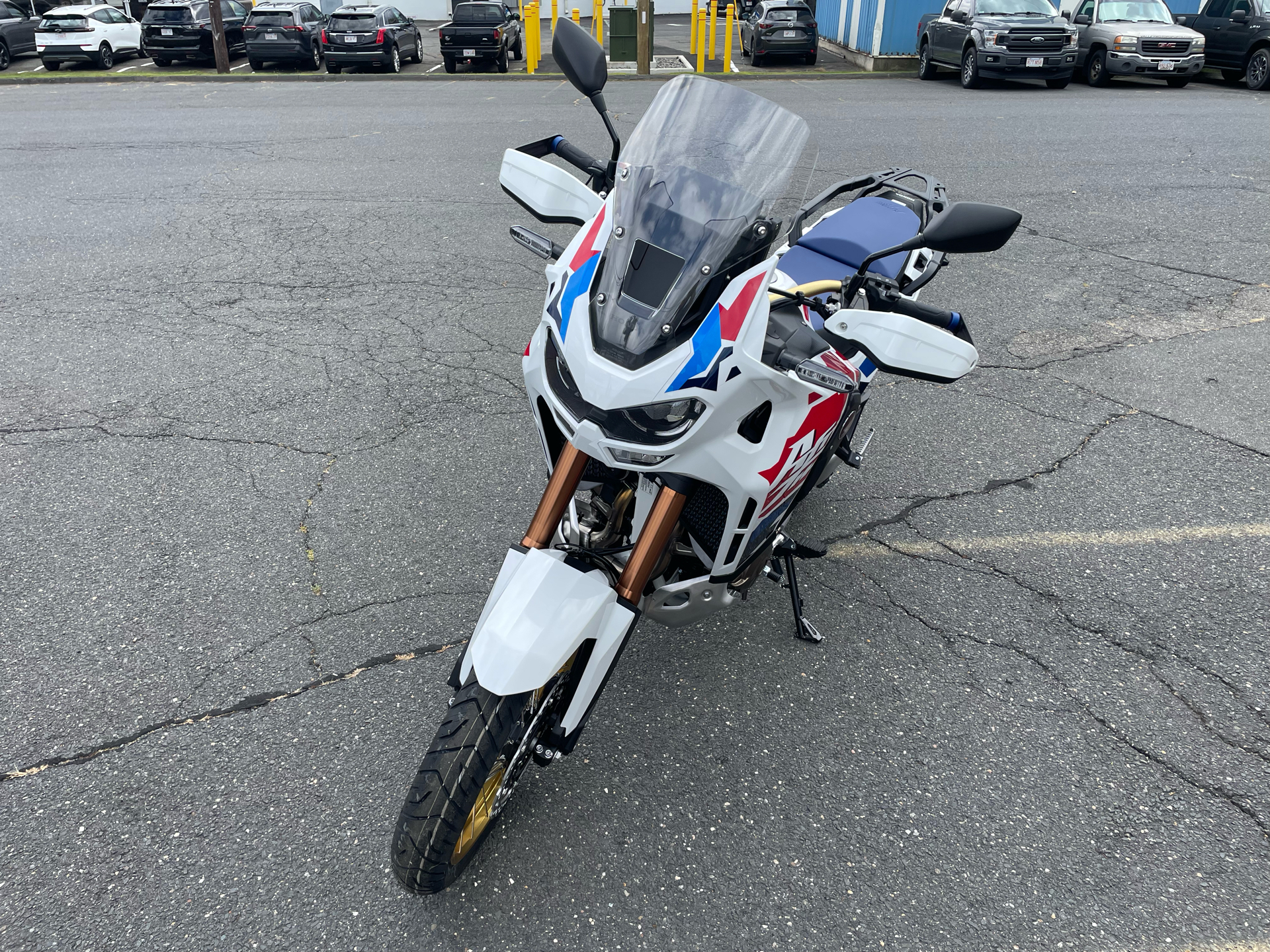 2025 Honda Africa Twin Adventure Sports ES in Northampton, Massachusetts - Photo 8