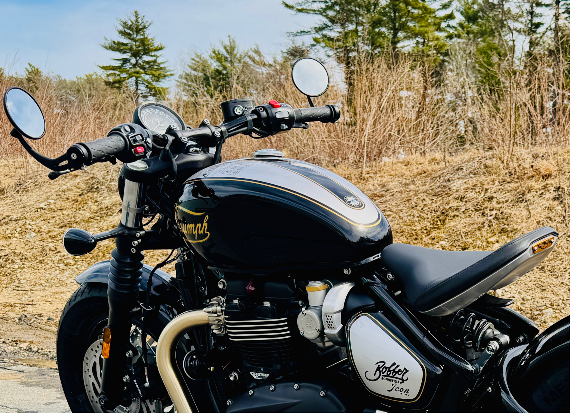 2025 Triumph Bonneville Bobber in Foxboro, Massachusetts - Photo 11