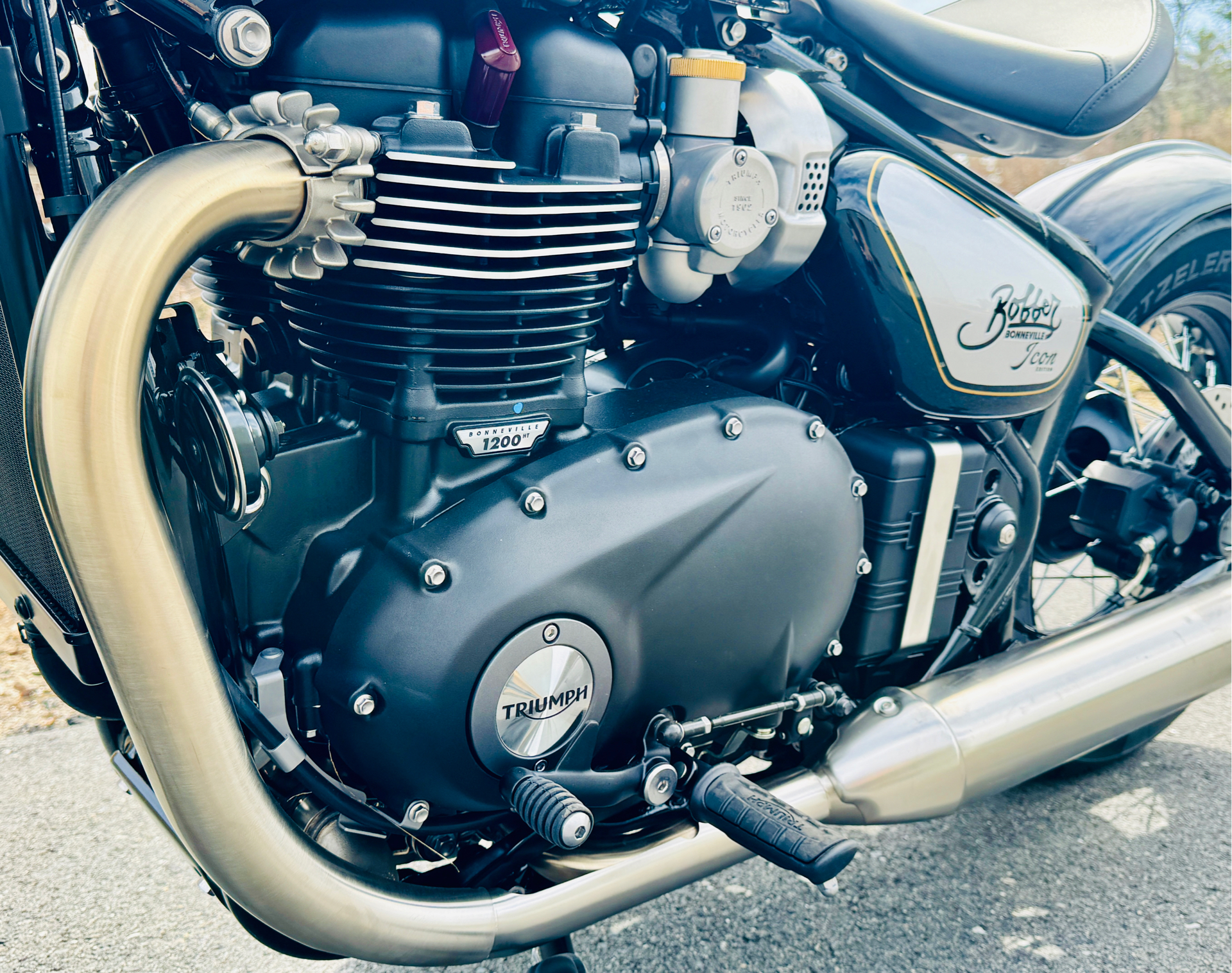 2025 Triumph Bonneville Bobber in Foxboro, Massachusetts - Photo 22
