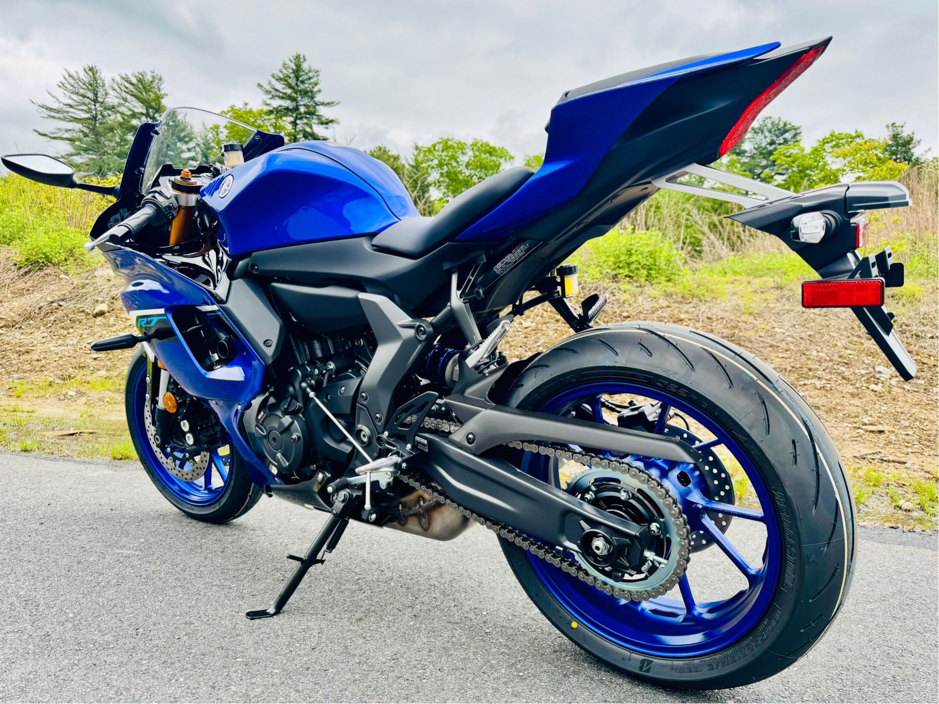 2025 Yamaha YZF-R7 in Foxboro, Massachusetts - Photo 7