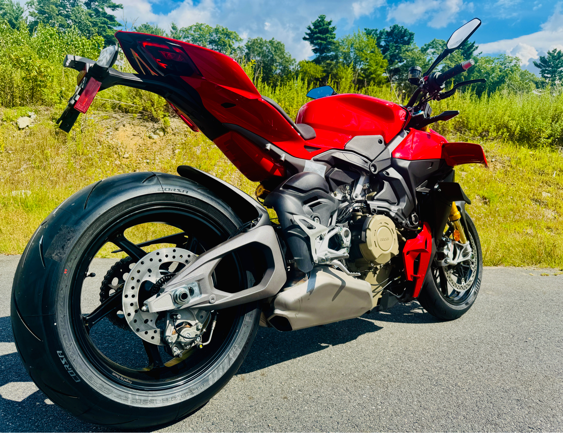 2025 Ducati Streetfighter V4 S in Foxboro, Massachusetts - Photo 3