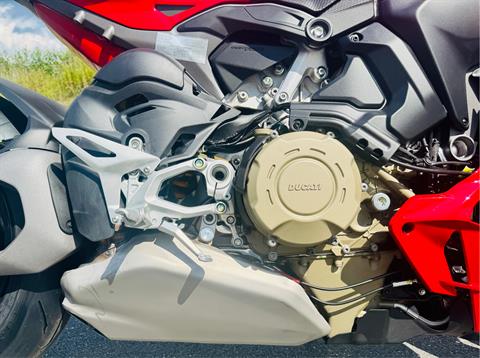 2025 Ducati Streetfighter V4 S in Foxboro, Massachusetts - Photo 24