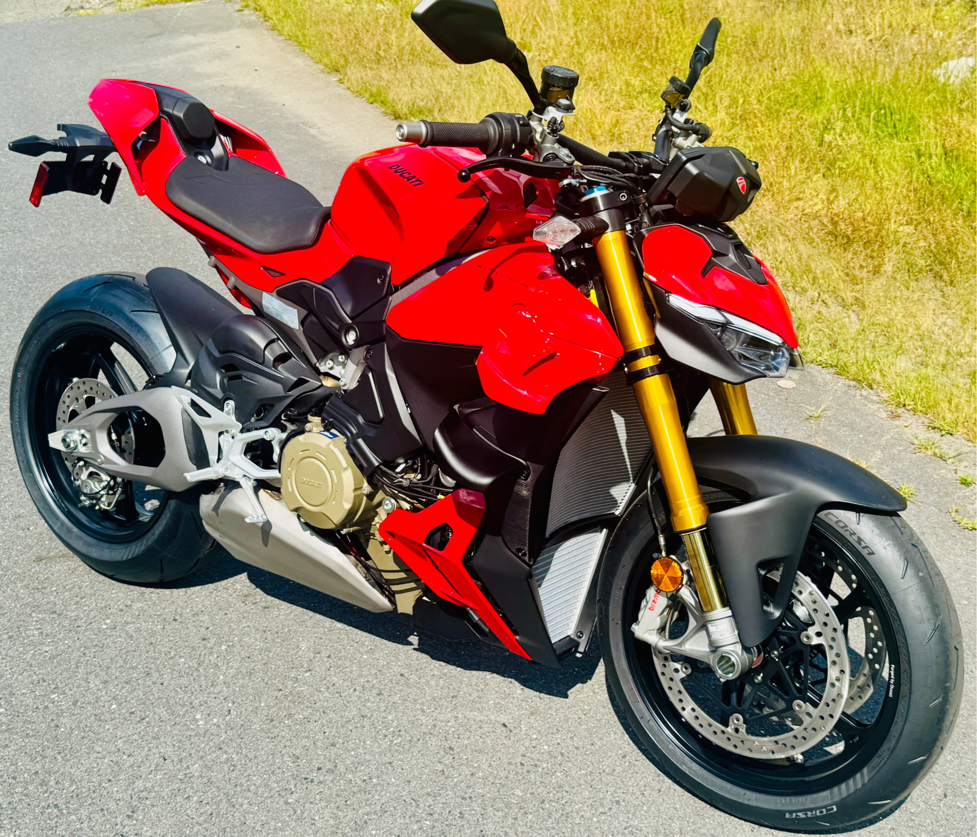 2025 Ducati Streetfighter V4 S in Foxboro, Massachusetts - Photo 21