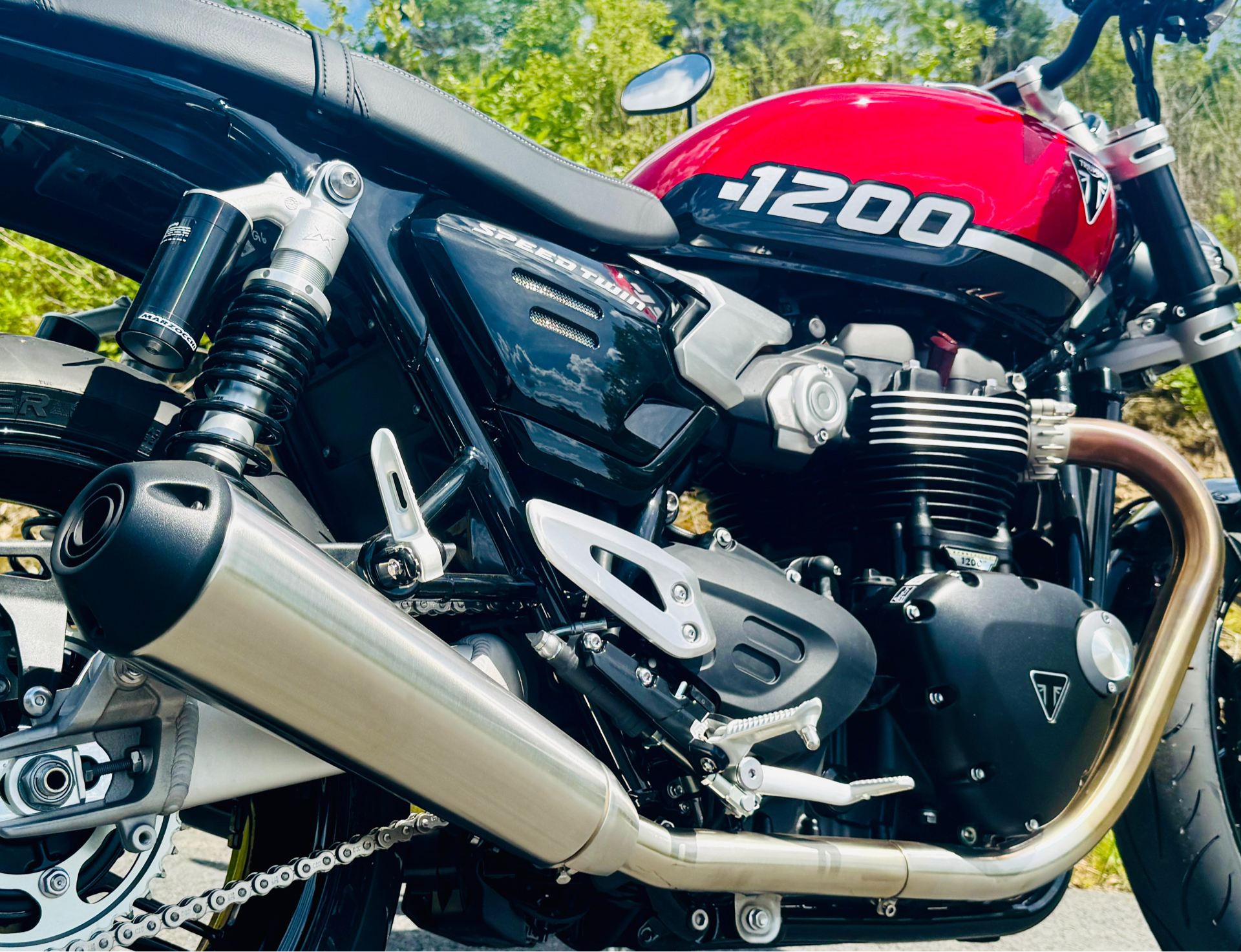 2025 Triumph Speed Twin 1200 in Foxboro, Massachusetts - Photo 12