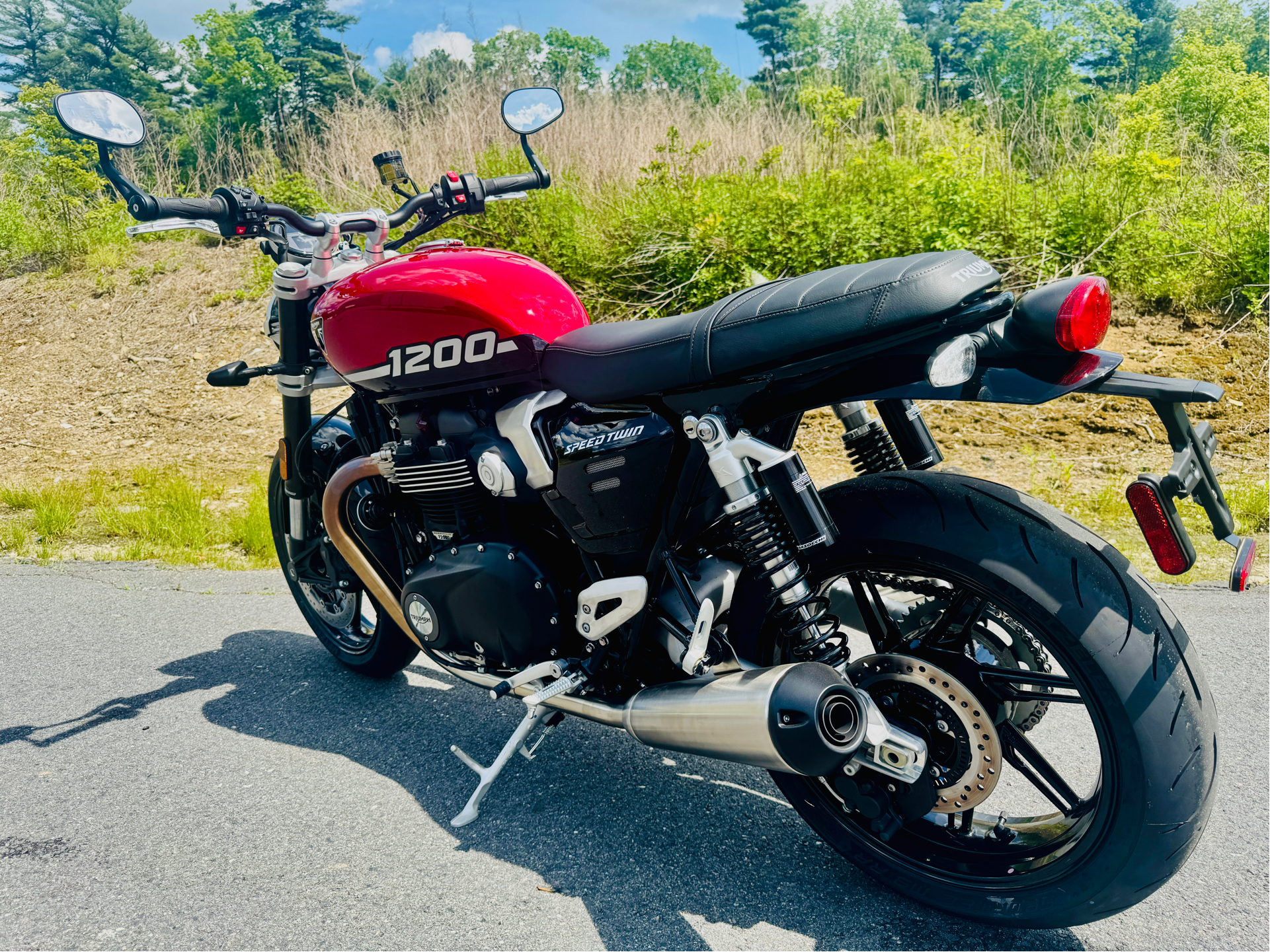 2025 Triumph Speed Twin 1200 in Foxboro, Massachusetts - Photo 11