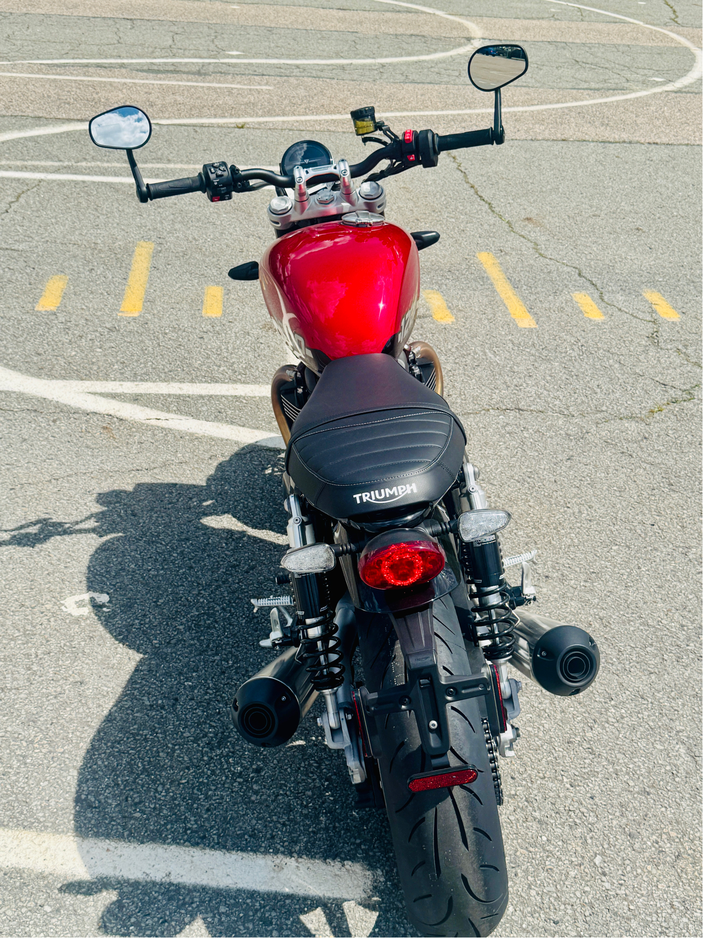2025 Triumph Speed Twin 1200 in Foxboro, Massachusetts - Photo 15