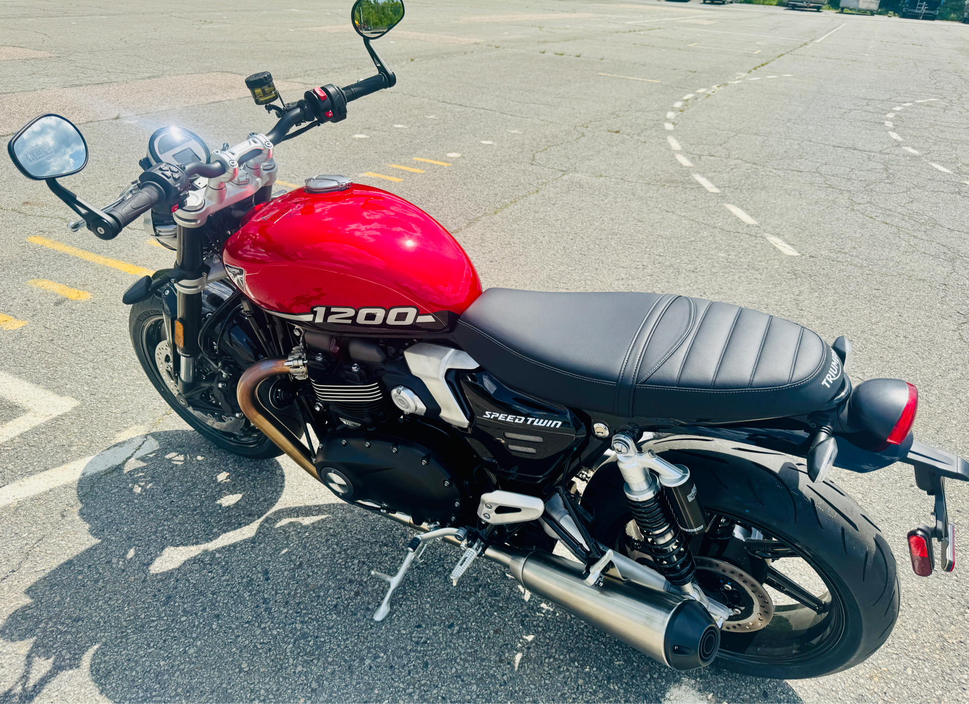 2025 Triumph Speed Twin 1200 in Foxboro, Massachusetts - Photo 17