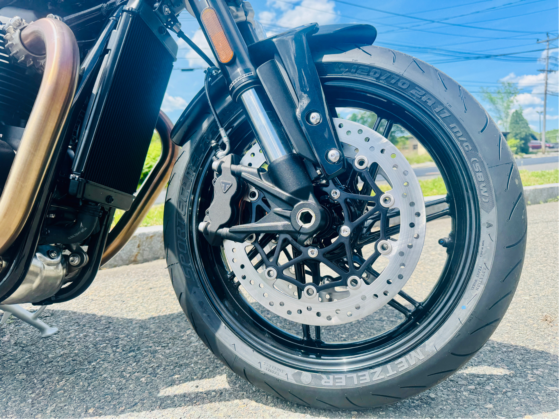 2025 Triumph Speed Twin 1200 in Foxboro, Massachusetts - Photo 22