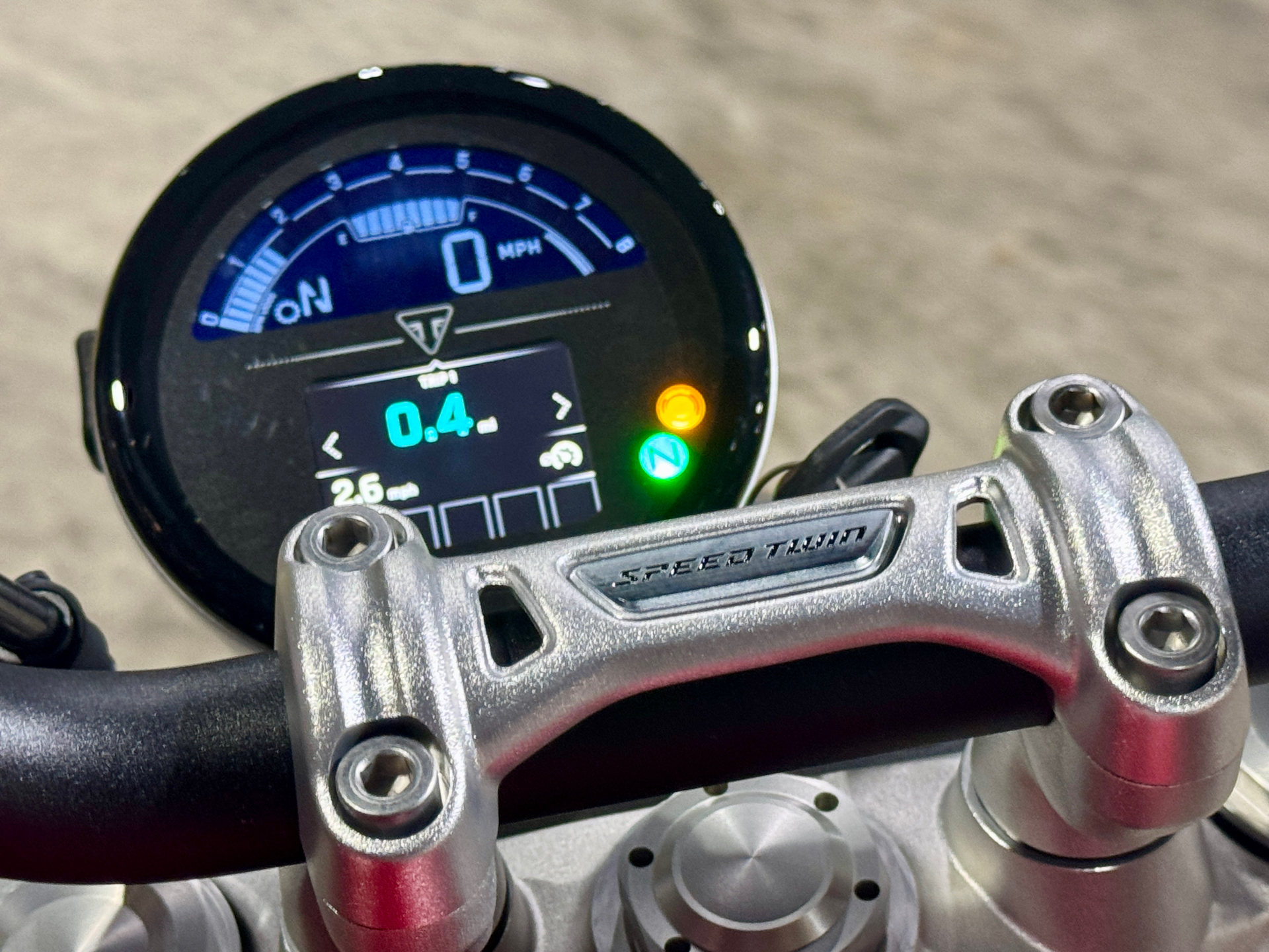 2025 Triumph Speed Twin 1200 in Foxboro, Massachusetts - Photo 16