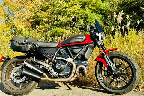 2022 Ducati Scrambler Icon in Foxboro, Massachusetts - Photo 14