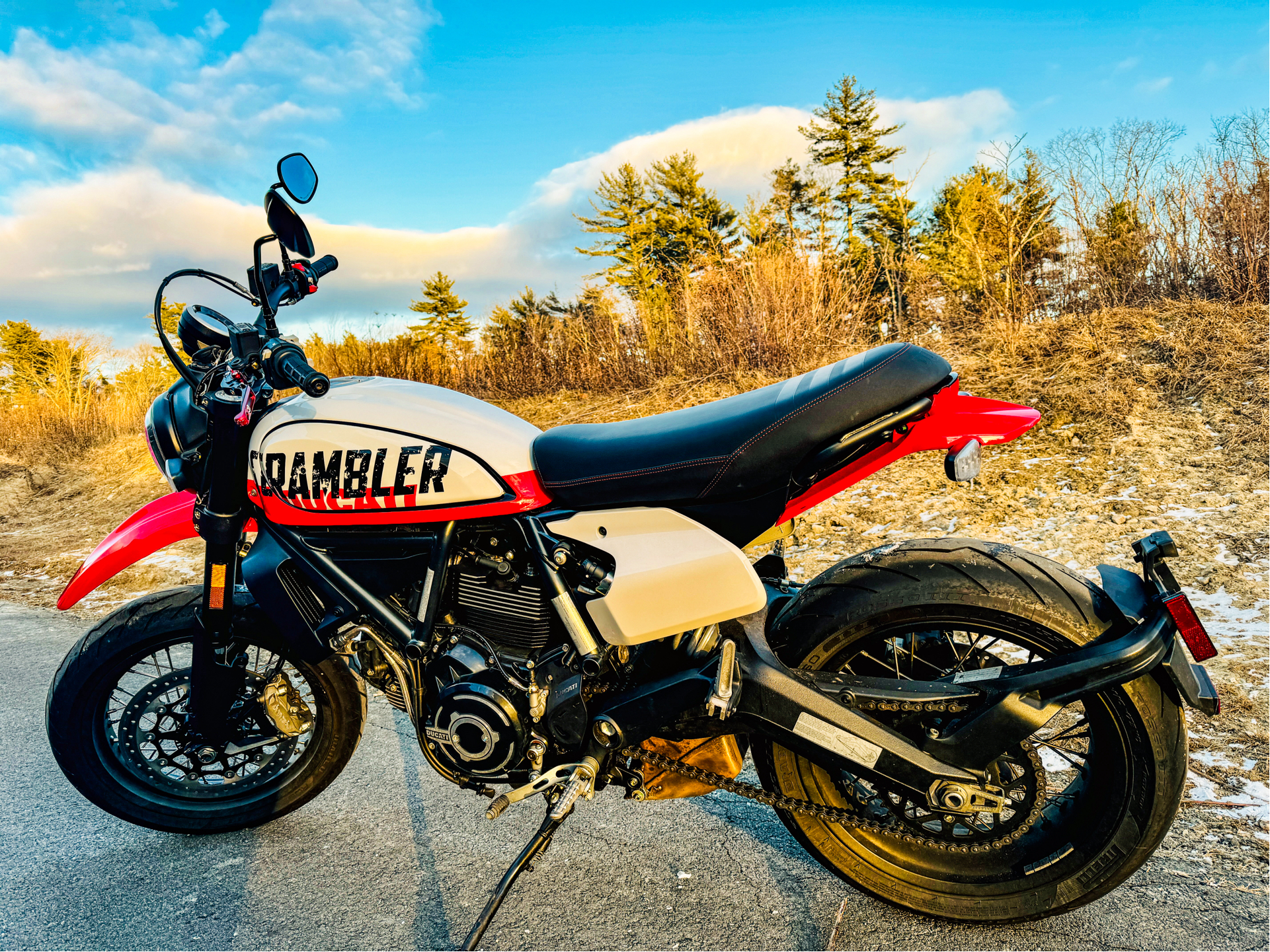 2022 Ducati Scrambler Icon in Foxboro, Massachusetts - Photo 7
