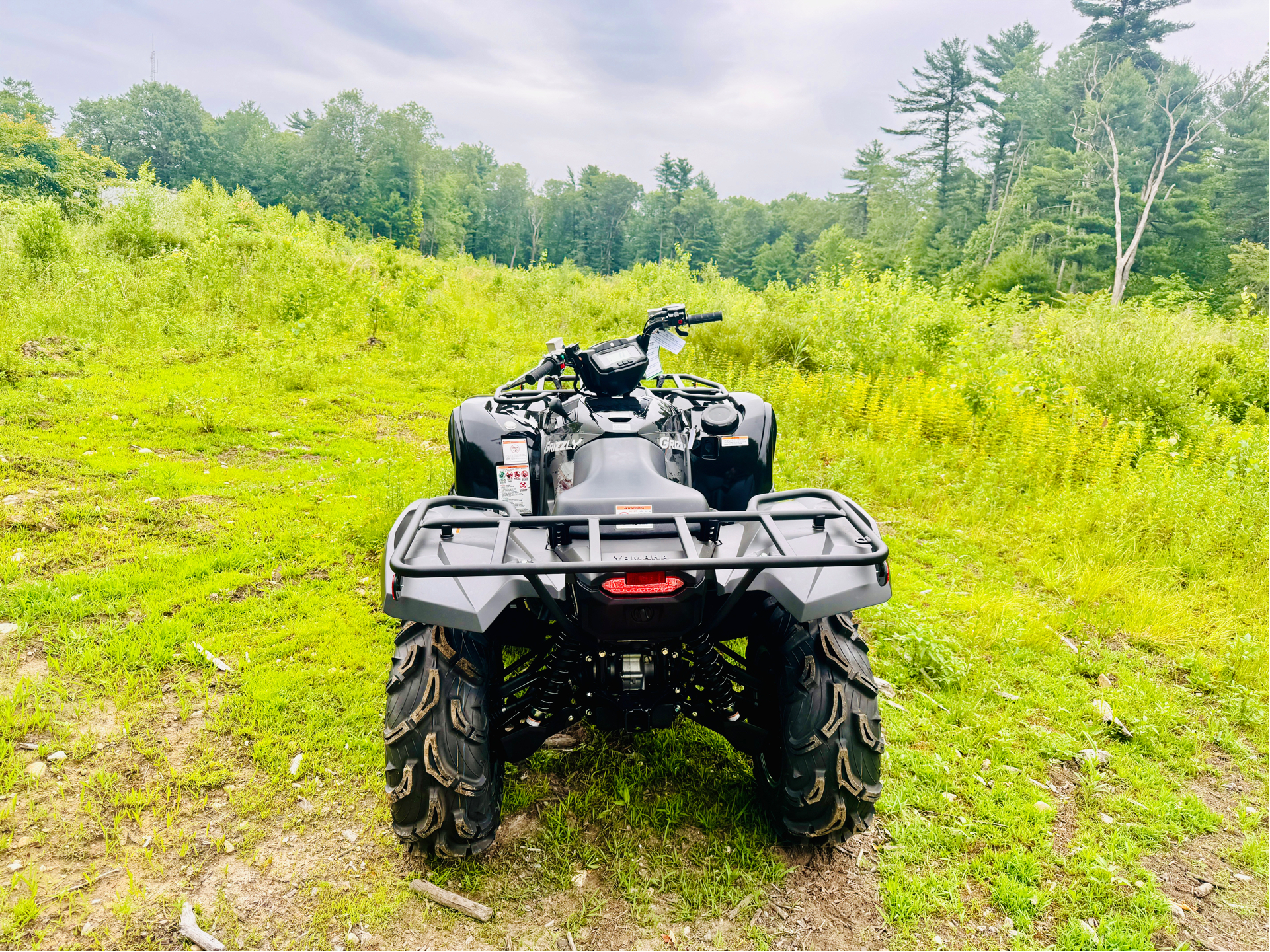 2025 Yamaha Grizzly EPS XT-R in Foxboro, Massachusetts - Photo 11