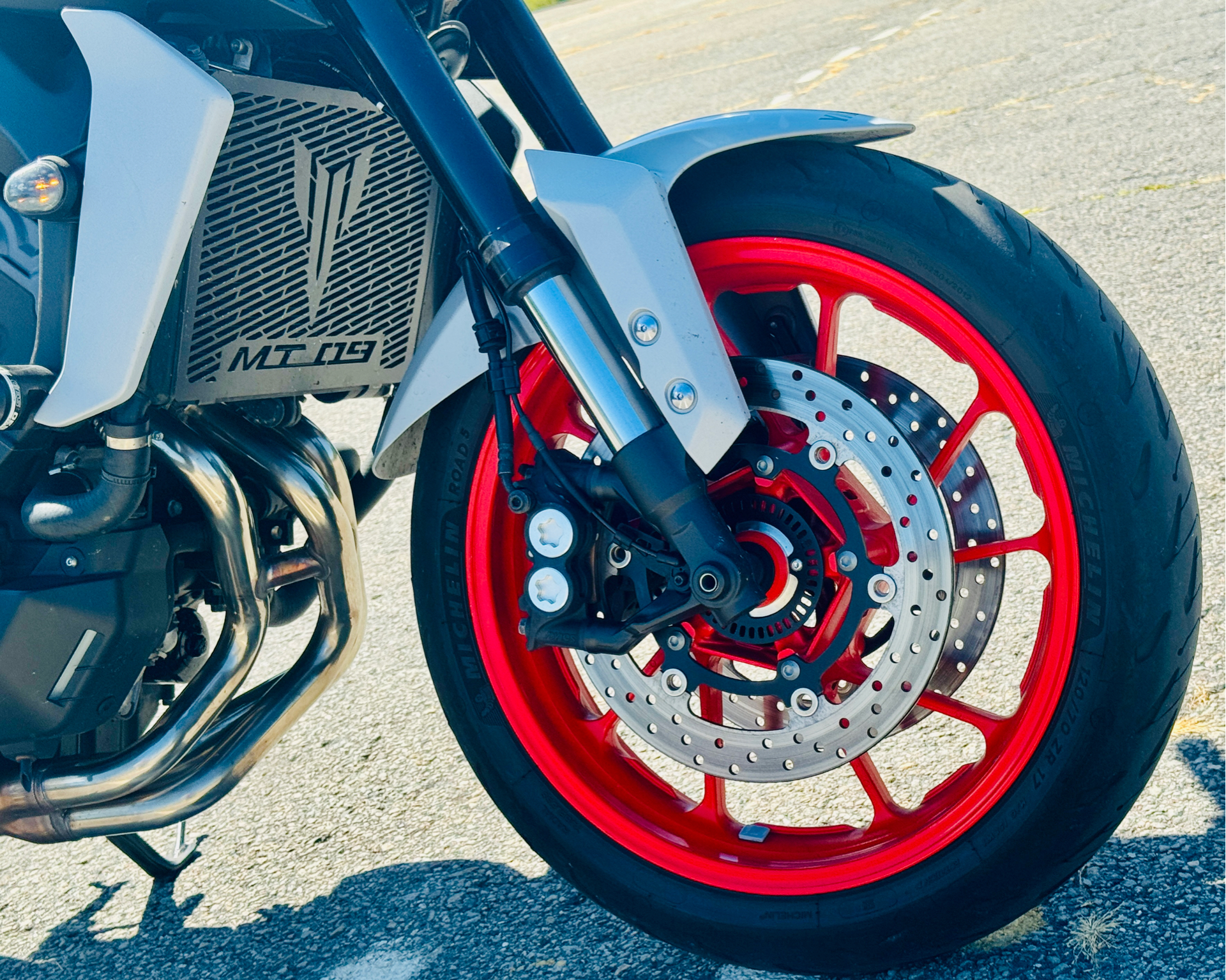 2020 Yamaha MT-09 in Foxboro, Massachusetts - Photo 14