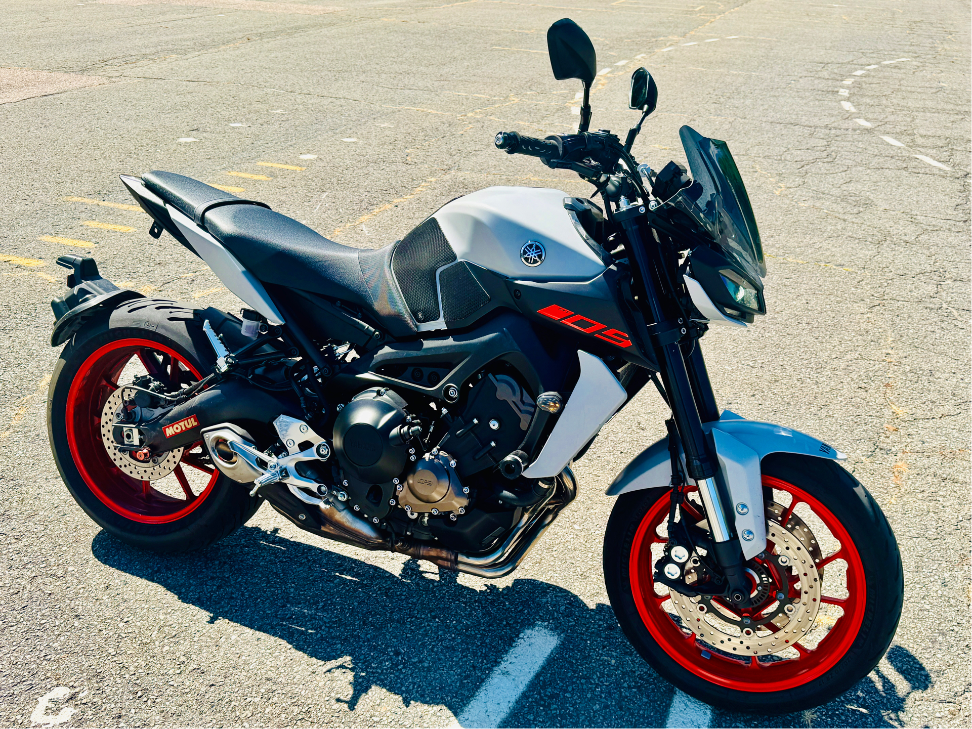 2020 Yamaha MT-09 in Foxboro, Massachusetts - Photo 23