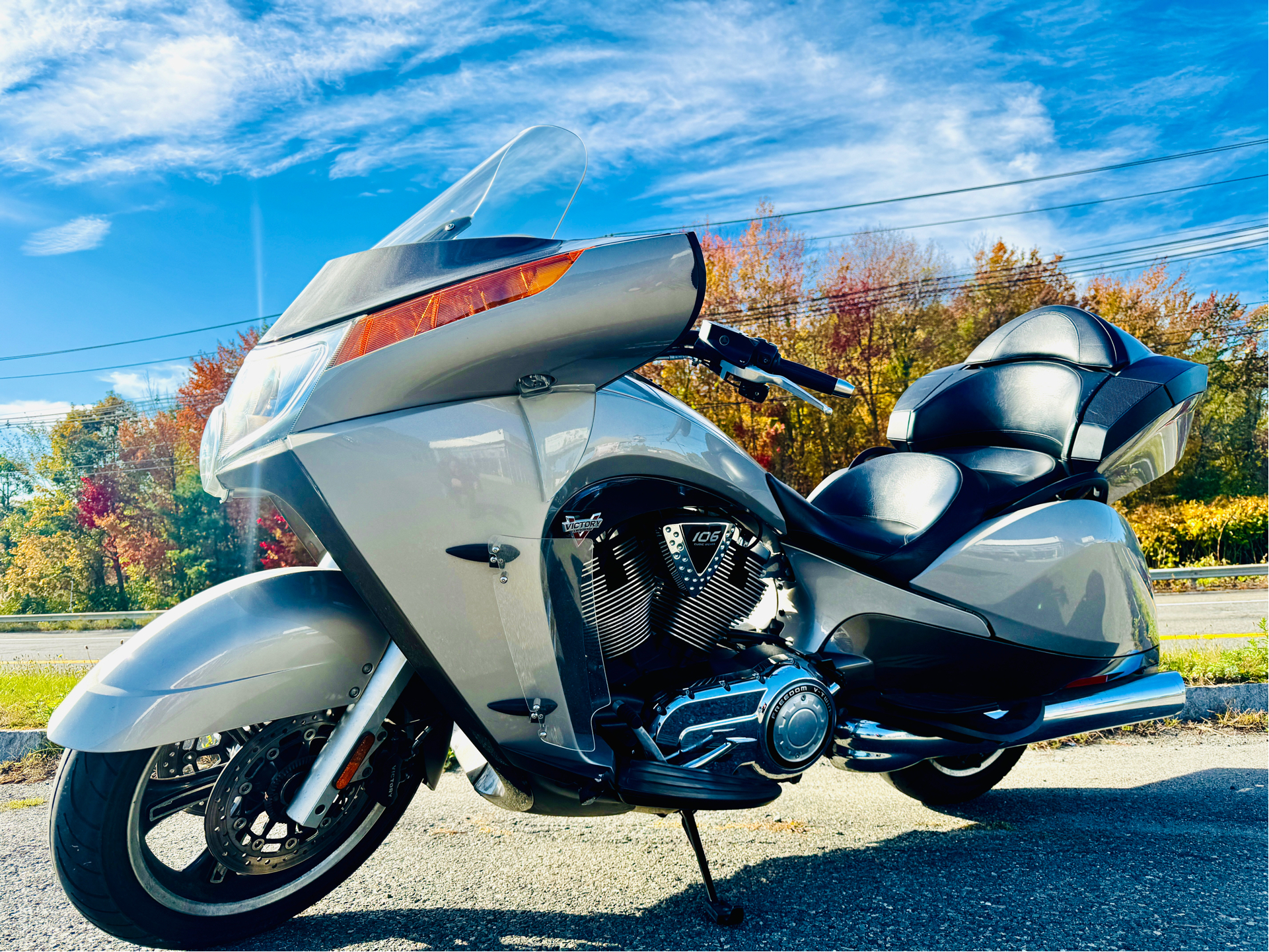 Used 2013 Victory Vision® Tour Bronze Mist / Sandstone Metallic