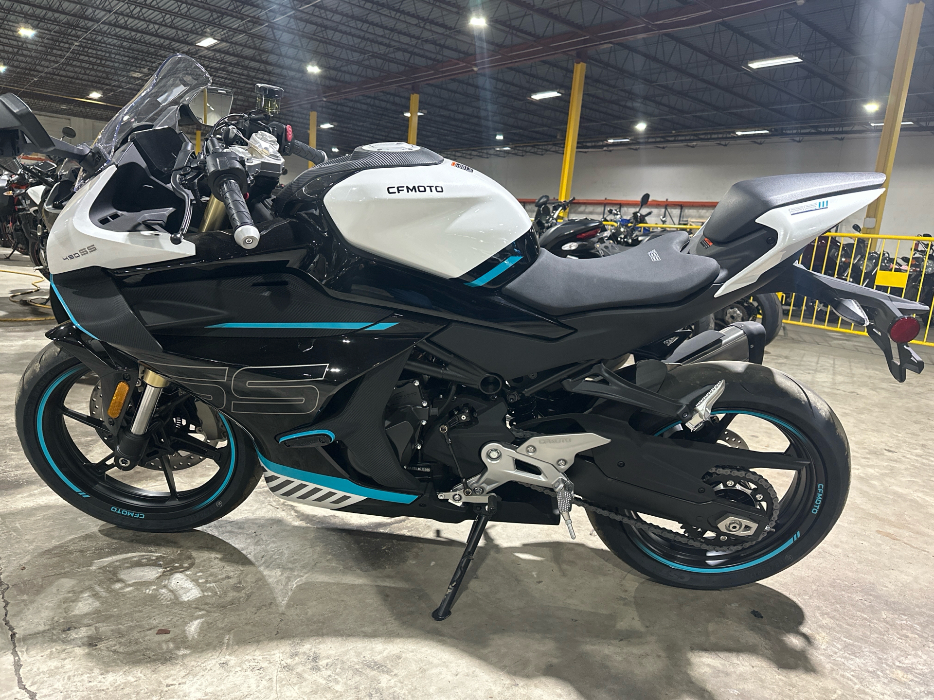 2023 CFMOTO 450SS in Foxboro, Massachusetts - Photo 4