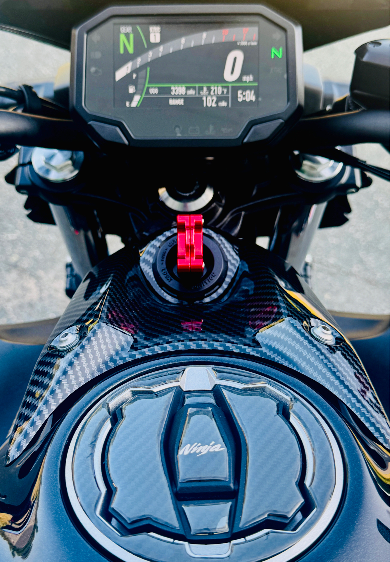 2023 Kawasaki Z650 in Foxboro, Massachusetts - Photo 10