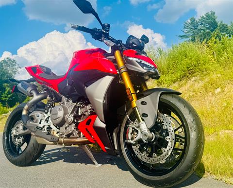 2026 Ducati Streetfighter V2 S in Foxboro, Massachusetts - Photo 17