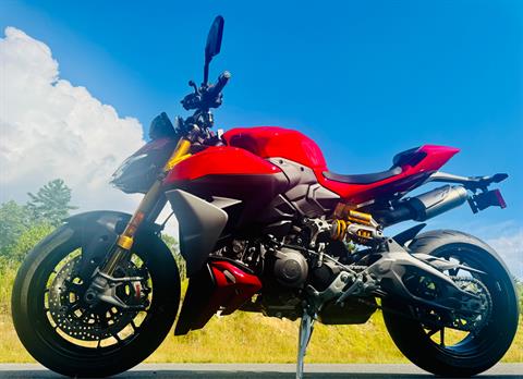 2026 Ducati Streetfighter V2 S in Foxboro, Massachusetts - Photo 9