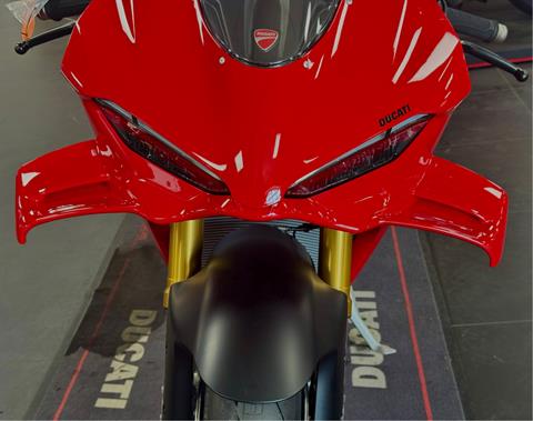 2025 Ducati Panigale V4 S in Foxboro, Massachusetts - Photo 8