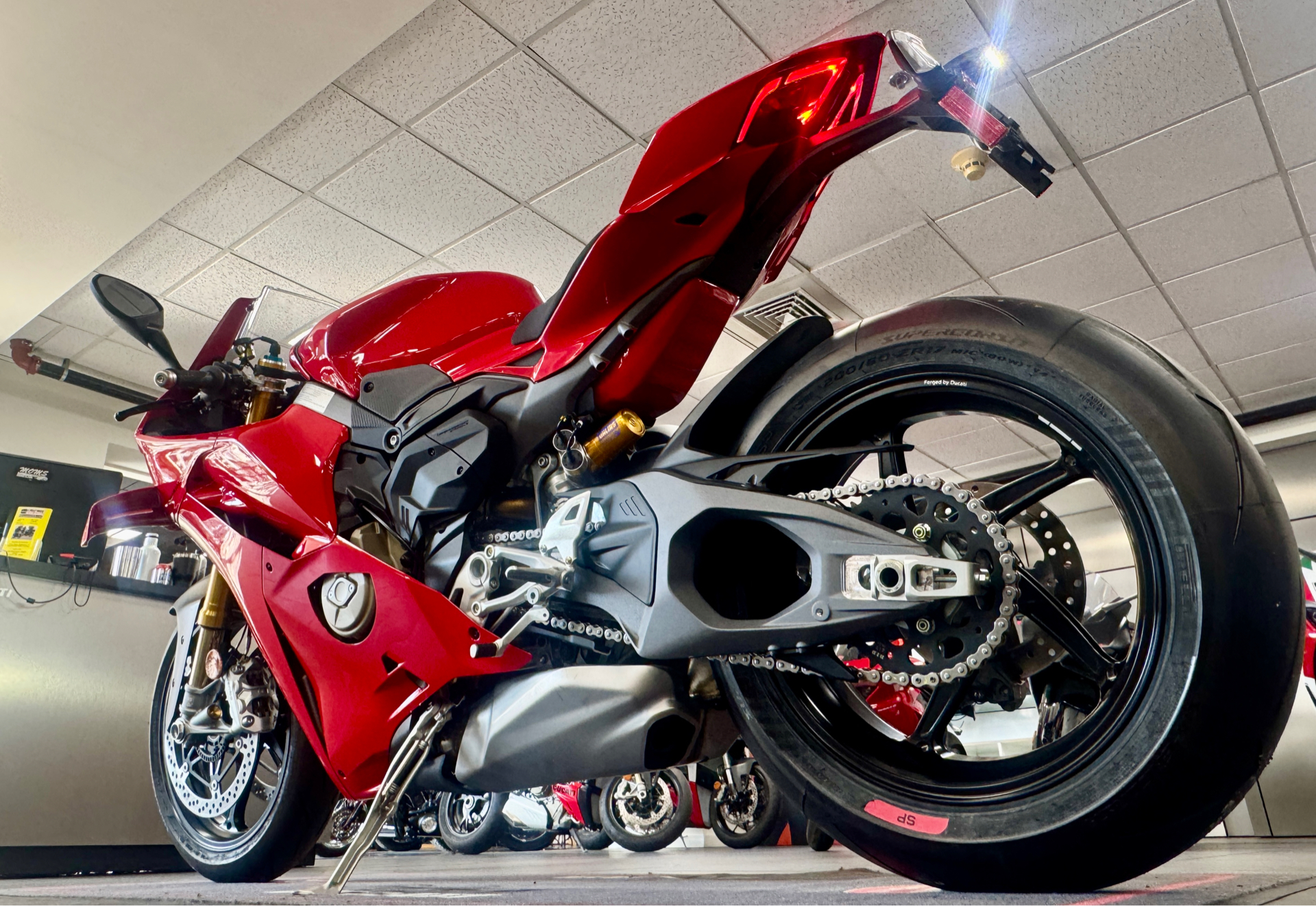 2025 Ducati Panigale V4 S in Foxboro, Massachusetts - Photo 5