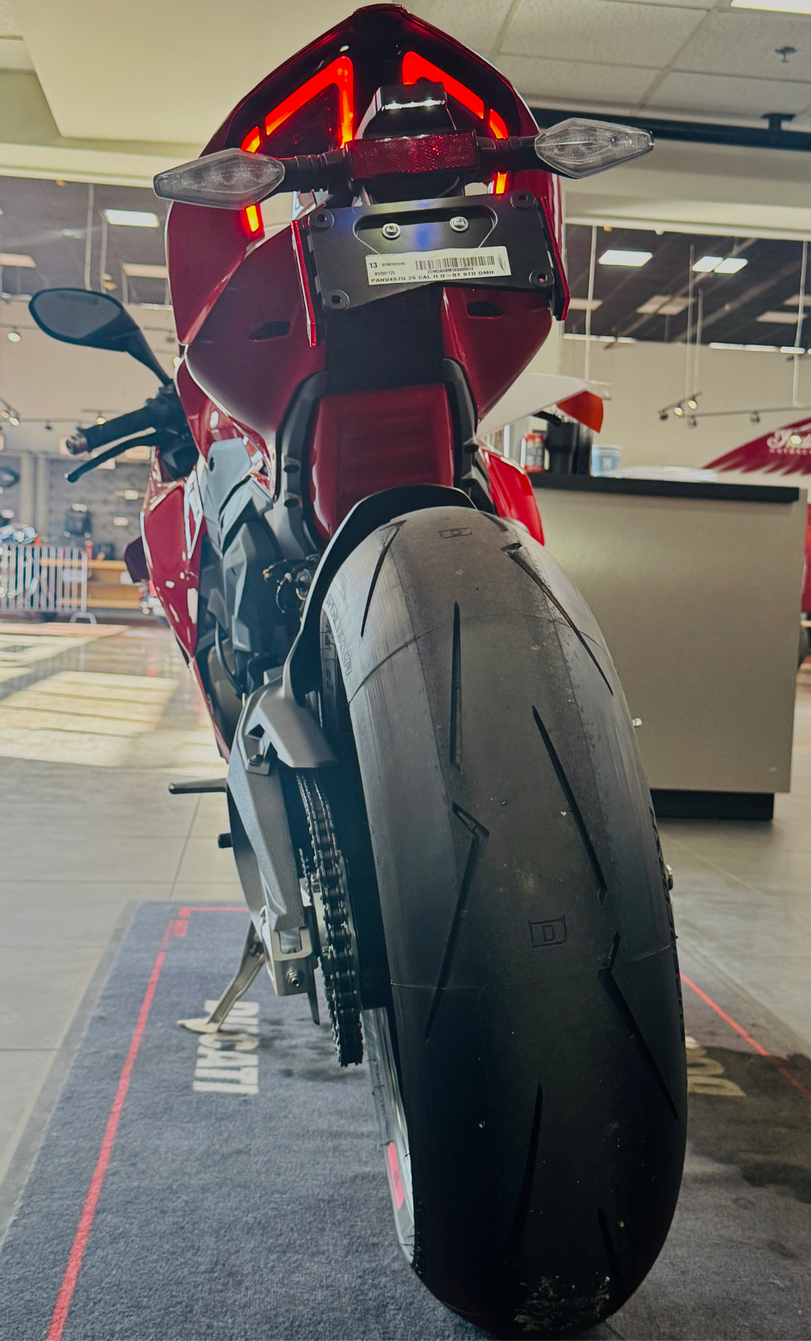 2025 Ducati Panigale V4 S in Foxboro, Massachusetts - Photo 15