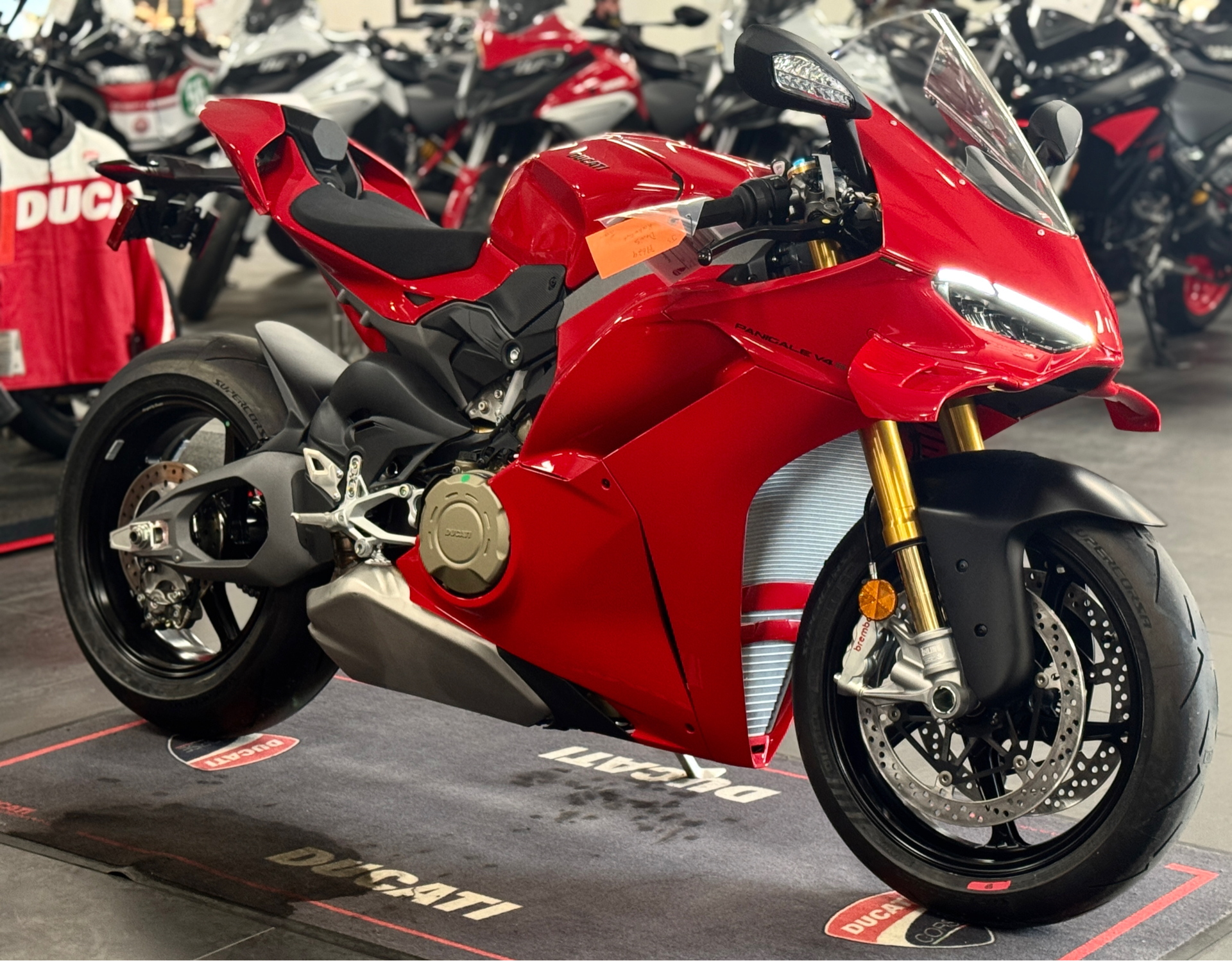 2025 Ducati Panigale V4 S in Foxboro, Massachusetts - Photo 18