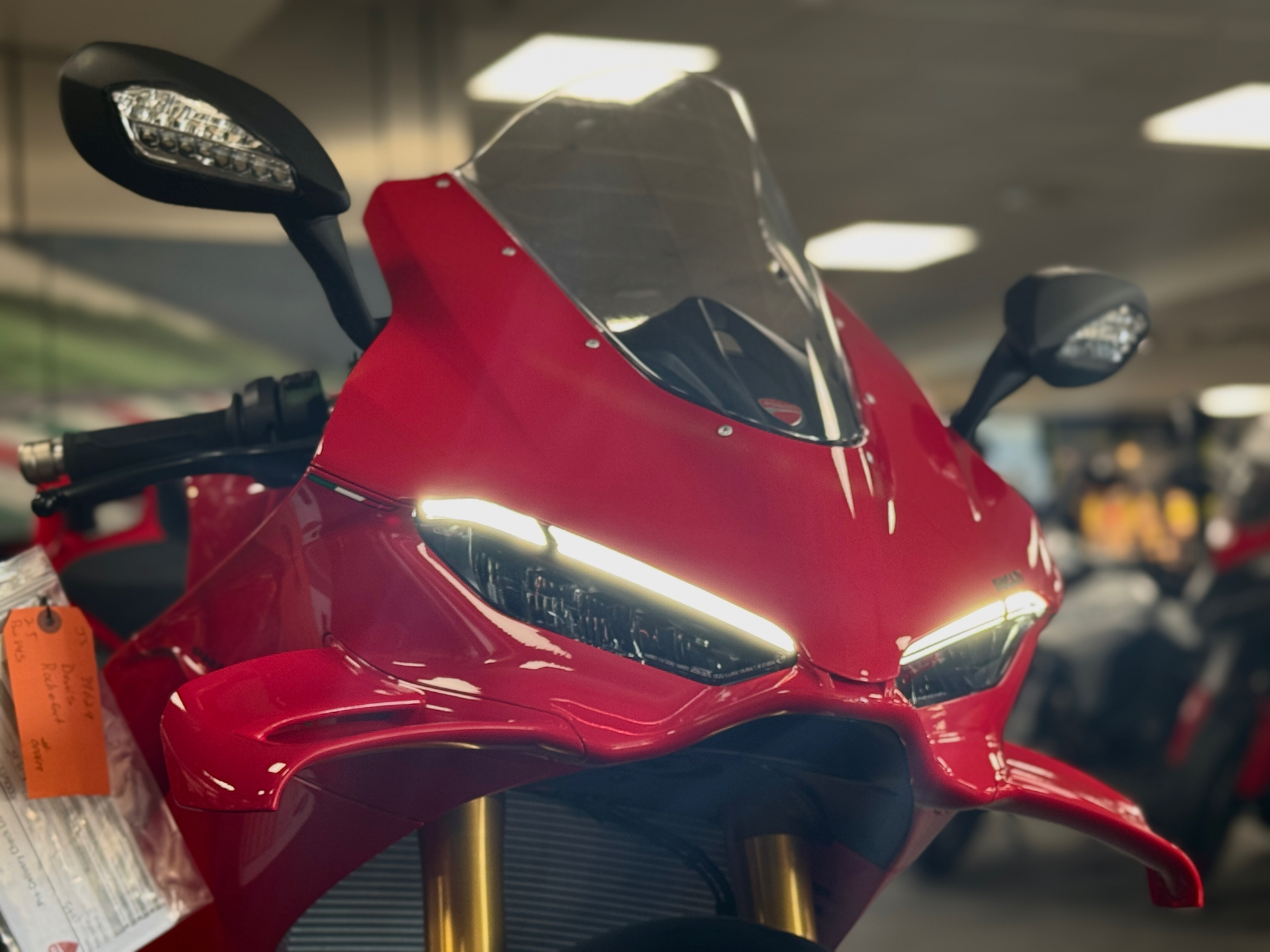 2025 Ducati Panigale V4 S in Foxboro, Massachusetts - Photo 19