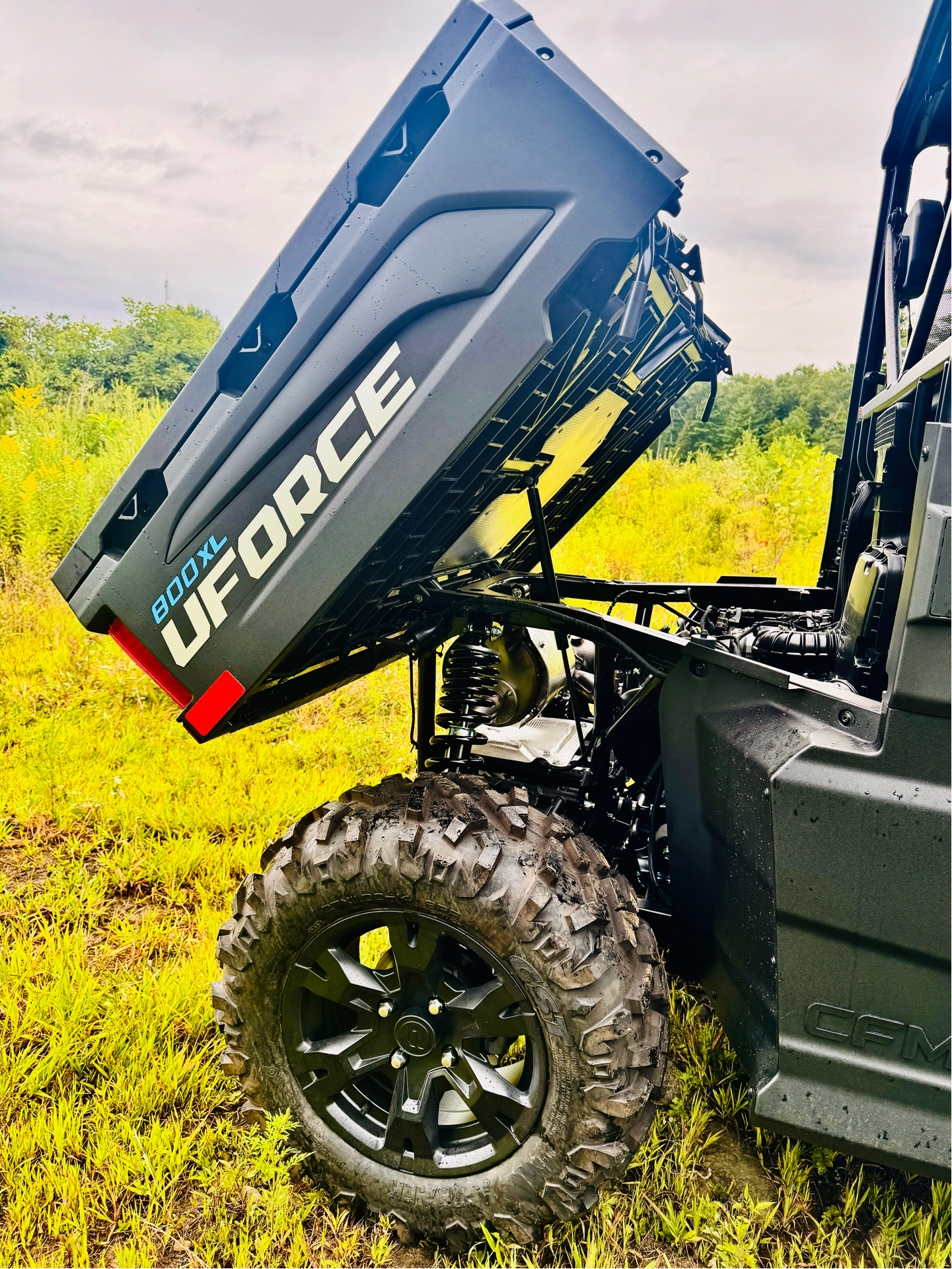 2025 CFMOTO UForce 800 XL in Foxboro, Massachusetts - Photo 6