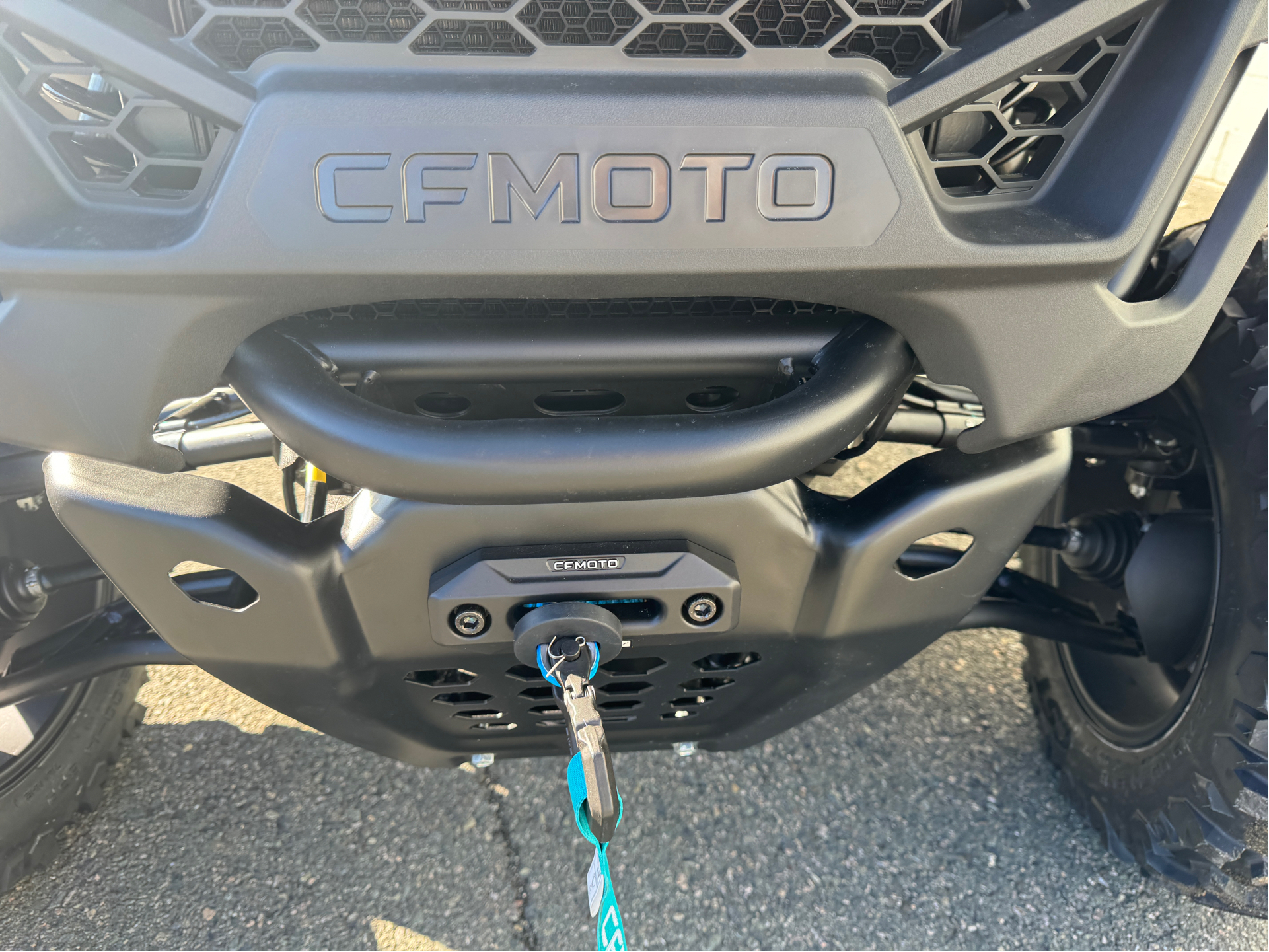 2025 CFMOTO UForce 800 XL in Foxboro, Massachusetts - Photo 8