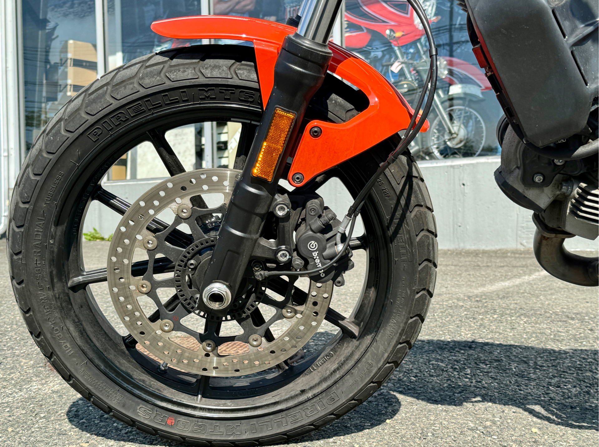 2018 Ducati Scrambler Sixty2 in Foxboro, Massachusetts - Photo 21