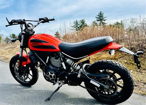 2018 Ducati Scrambler Sixty2 in Foxboro, Massachusetts - Photo 20