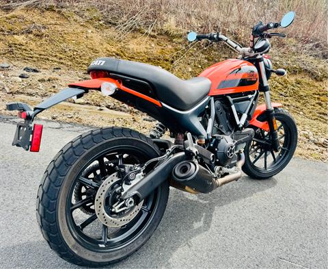 2018 Ducati Scrambler Sixty2 in Foxboro, Massachusetts - Photo 5