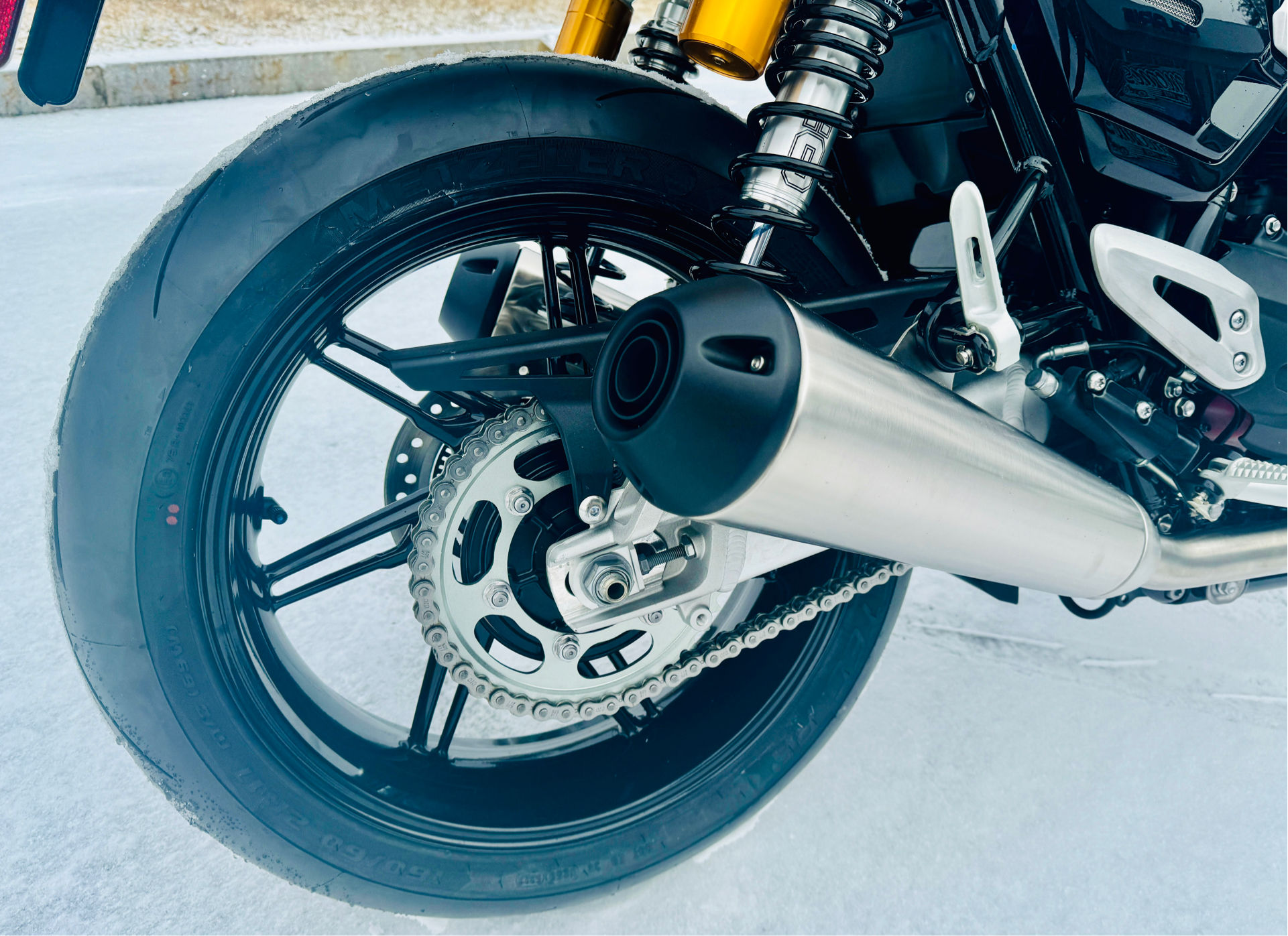 2025 Triumph Speed Twin 1200 RS in Foxboro, Massachusetts - Photo 13