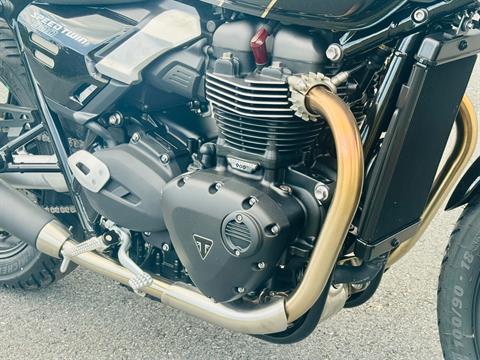 2025 Triumph Speed Twin 900 in Foxboro, Massachusetts - Photo 10