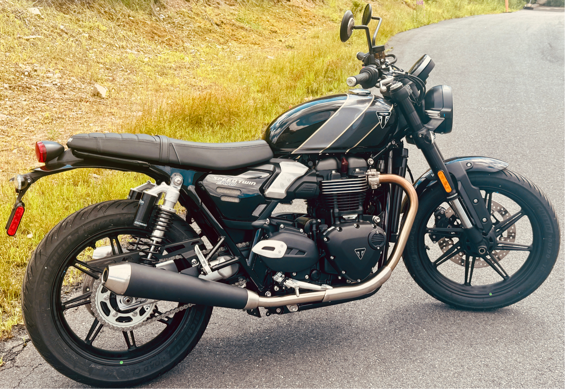 2025 Triumph Speed Twin 900 in Foxboro, Massachusetts - Photo 1