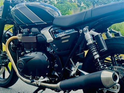 2025 Triumph Speed Twin 900 in Foxboro, Massachusetts - Photo 12