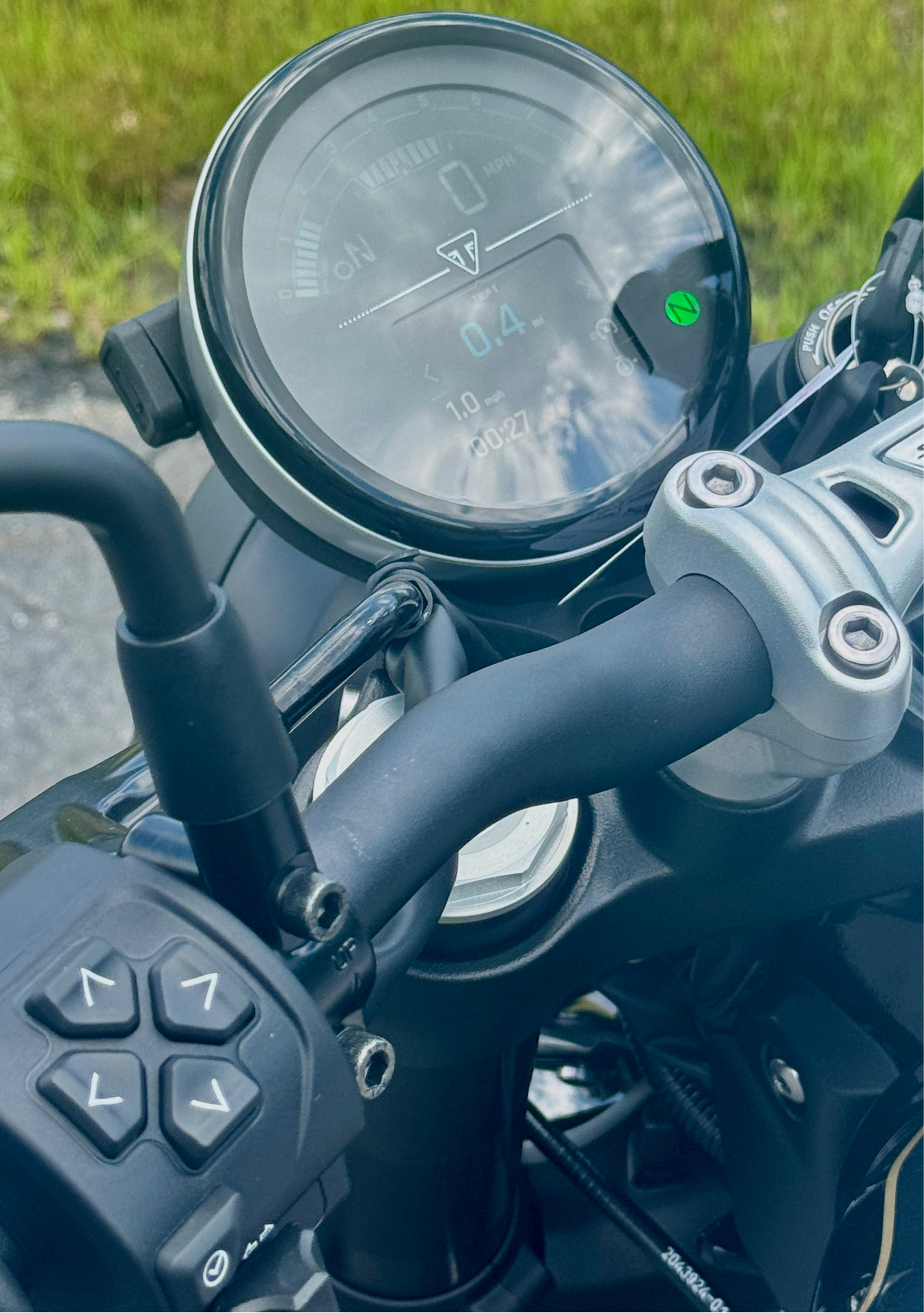 2025 Triumph Speed Twin 900 in Foxboro, Massachusetts - Photo 8