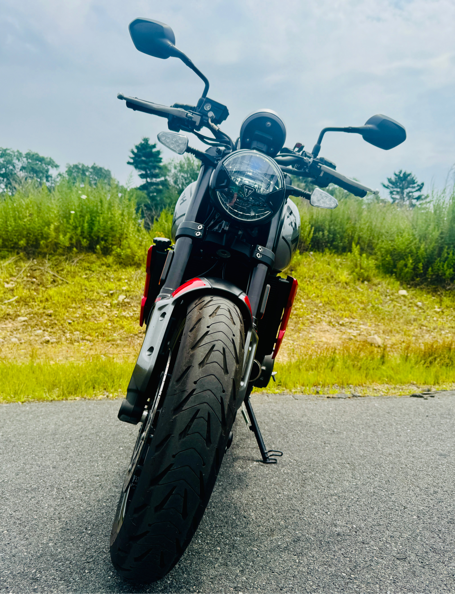 2023 Triumph Trident 660 in Foxboro, Massachusetts - Photo 9