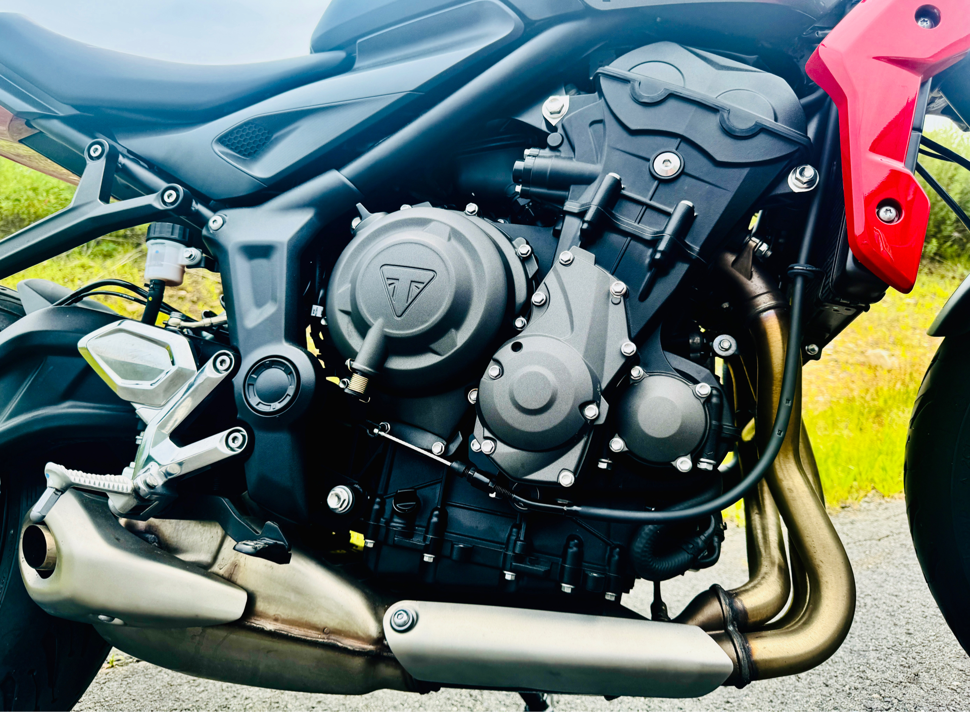 2023 Triumph Trident 660 in Foxboro, Massachusetts - Photo 10