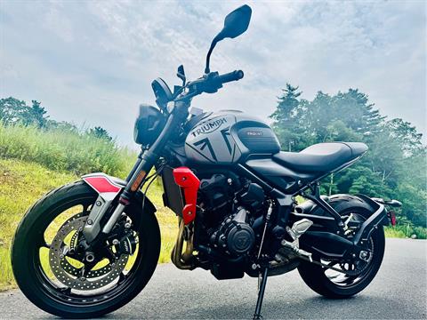 2023 Triumph Trident 660 in Foxboro, Massachusetts - Photo 7