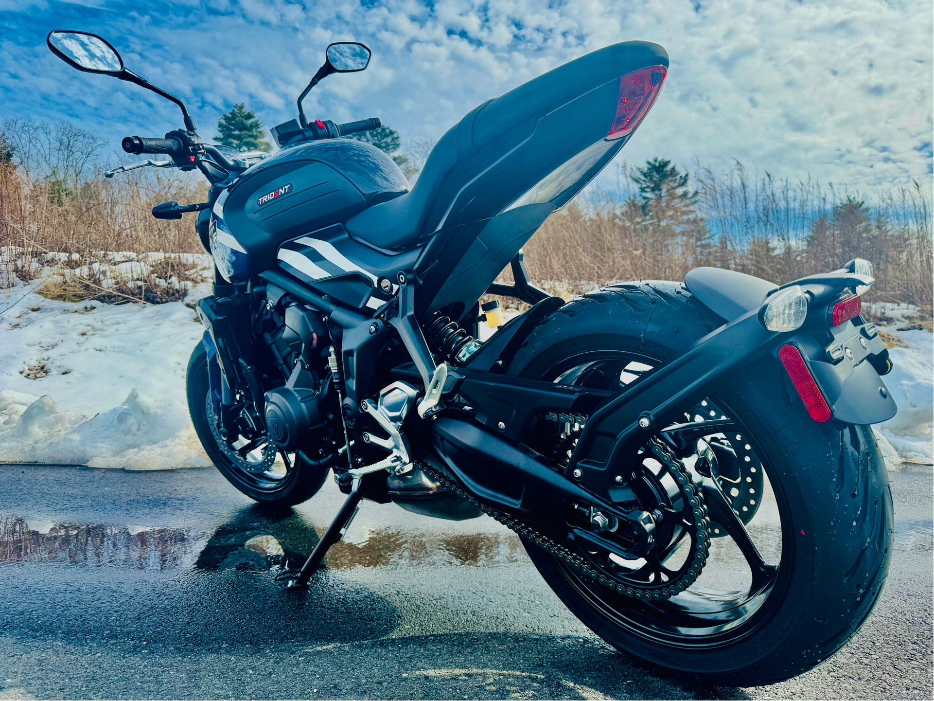 2025 Triumph Trident 660 in Foxboro, Massachusetts - Photo 6