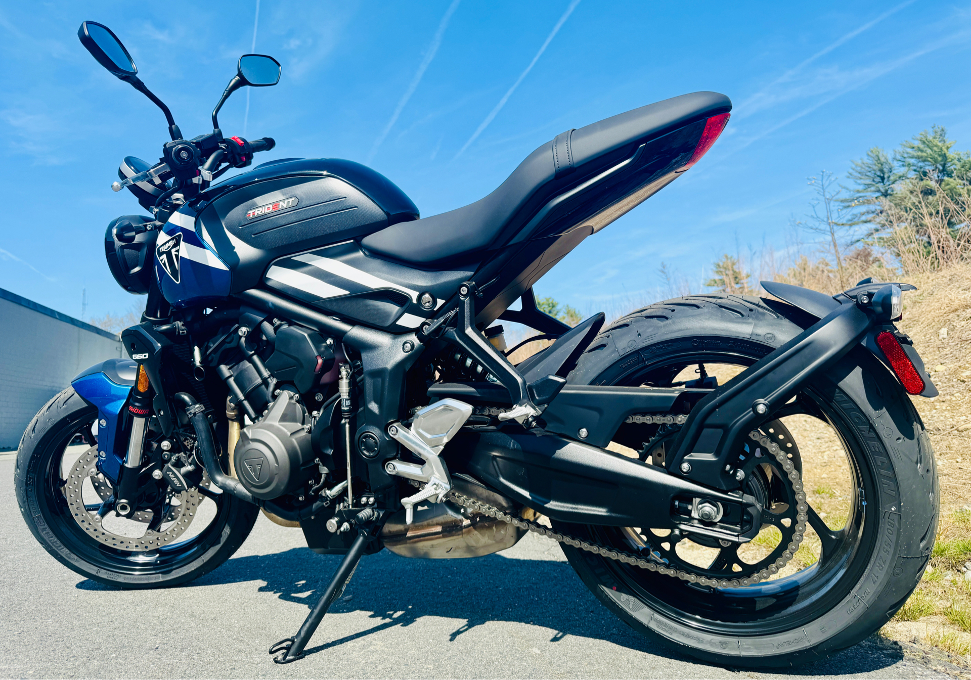 2025 Triumph Trident 660 in Foxboro, Massachusetts - Photo 10
