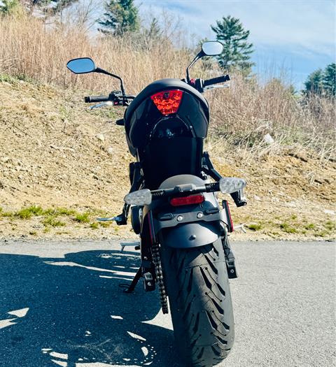 2025 Triumph Trident 660 in Foxboro, Massachusetts - Photo 14