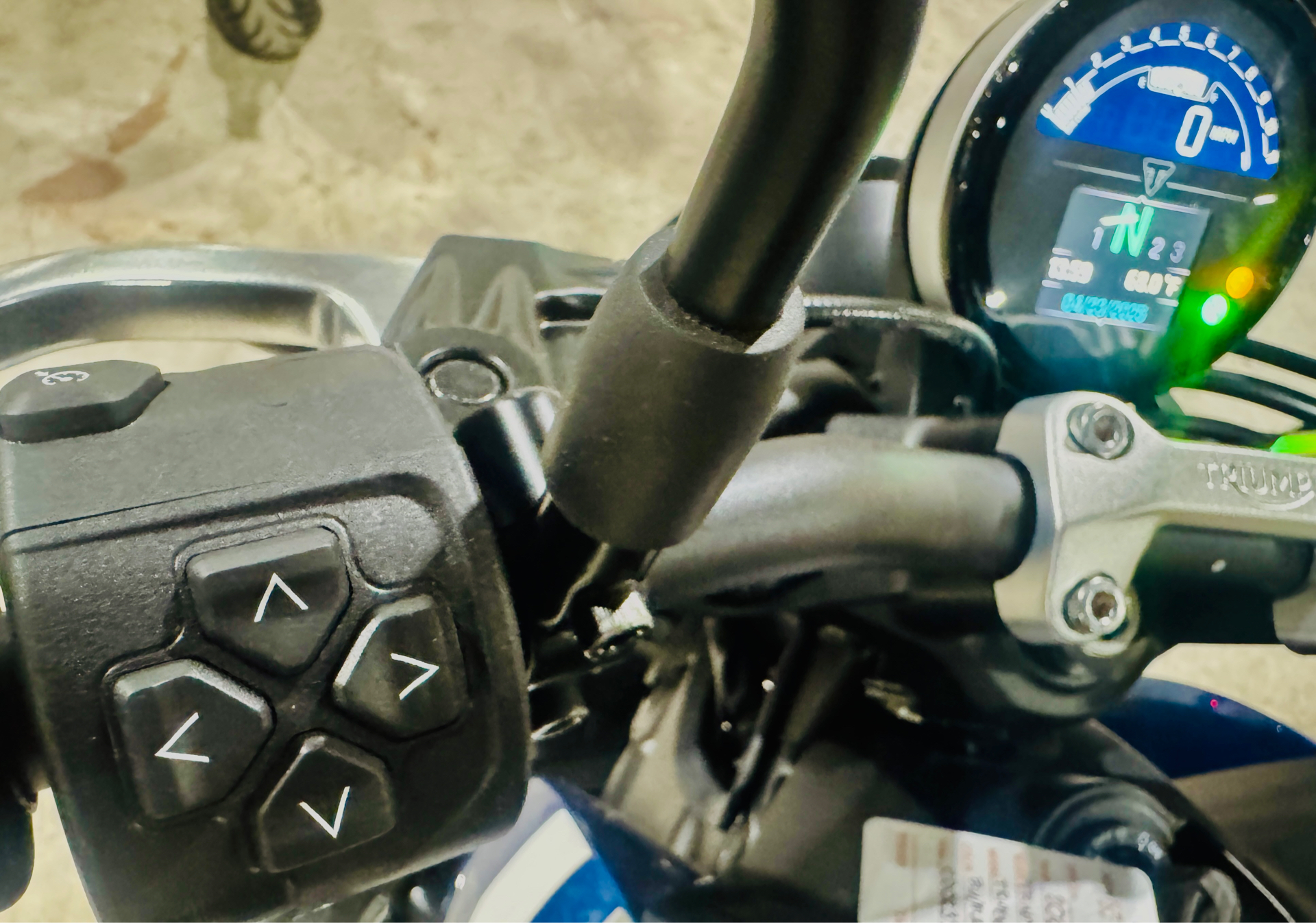 2025 Triumph Trident 660 in Foxboro, Massachusetts - Photo 13