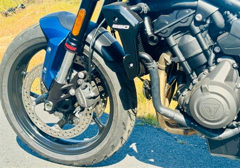 2025 Triumph Trident 660 in Foxboro, Massachusetts - Photo 13