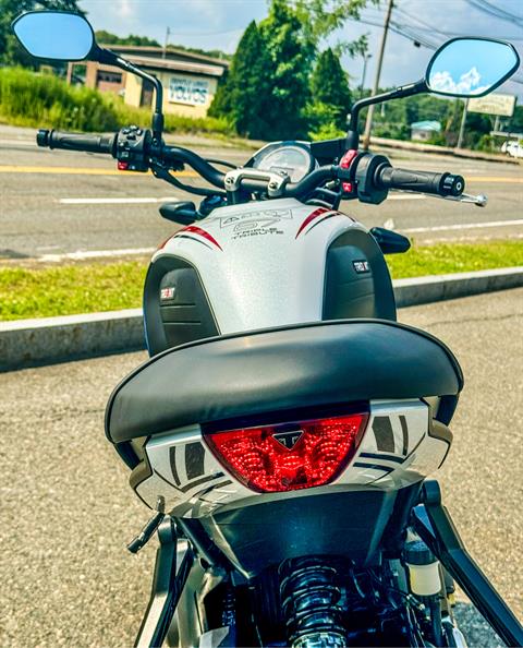 2025 Triumph Trident 660 Triple Tribute Edition in Foxboro, Massachusetts - Photo 15
