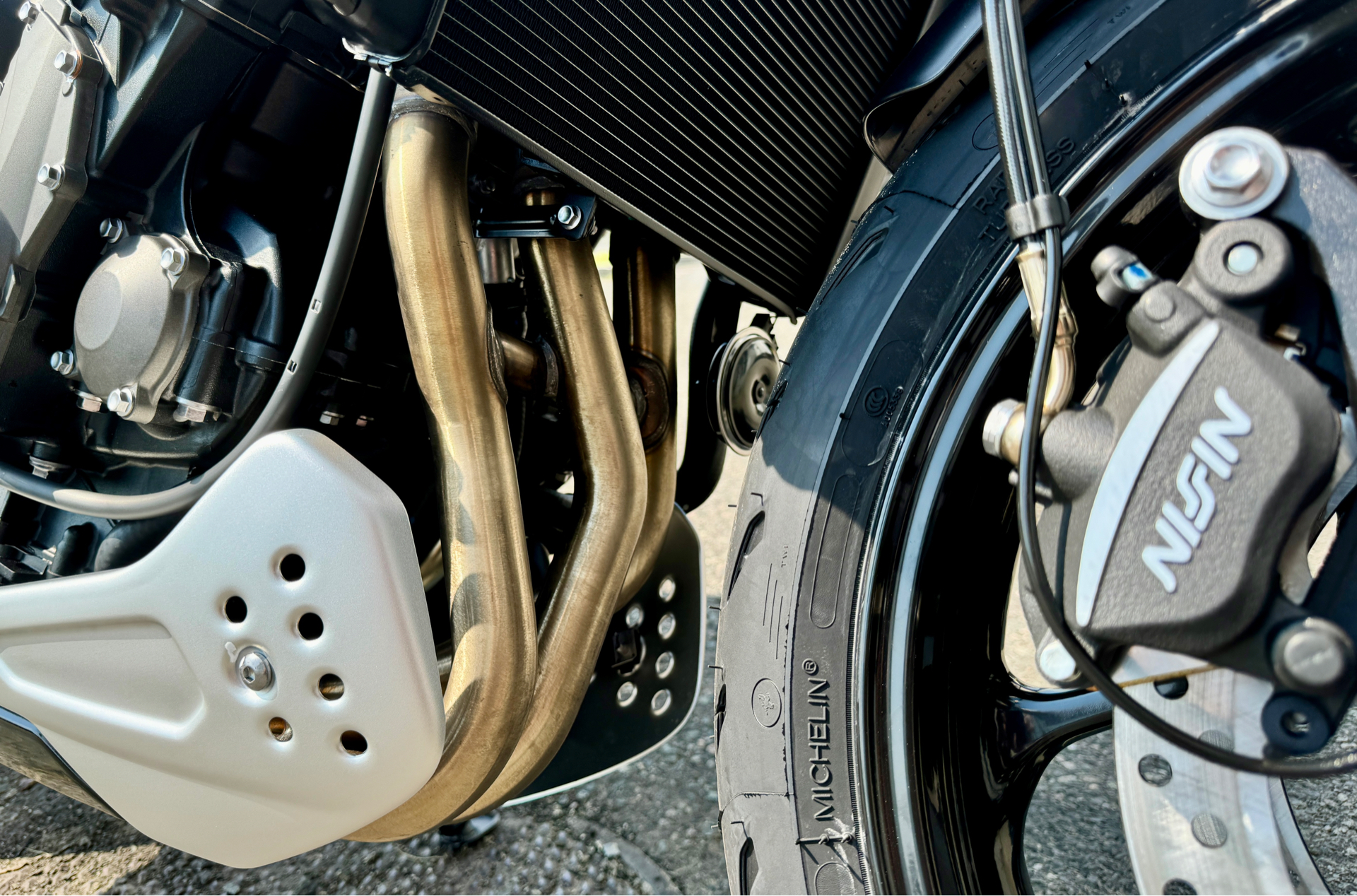 2025 Triumph Trident 660 Triple Tribute Edition in Foxboro, Massachusetts - Photo 23